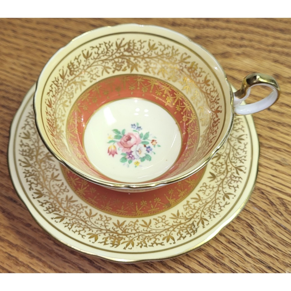 Aynsley Bone China Tea Cup & Saucer Florals w Foliage Gold Scrolls Vintage